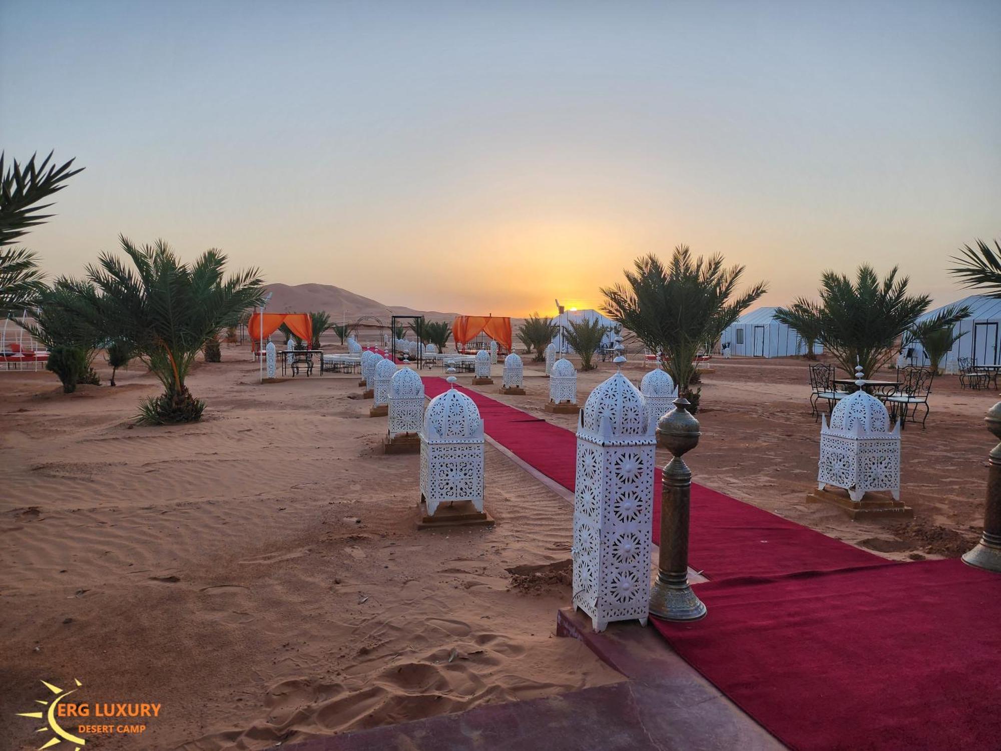 Dounia Luxury Camp Hotel Мерцуга Екстериор снимка