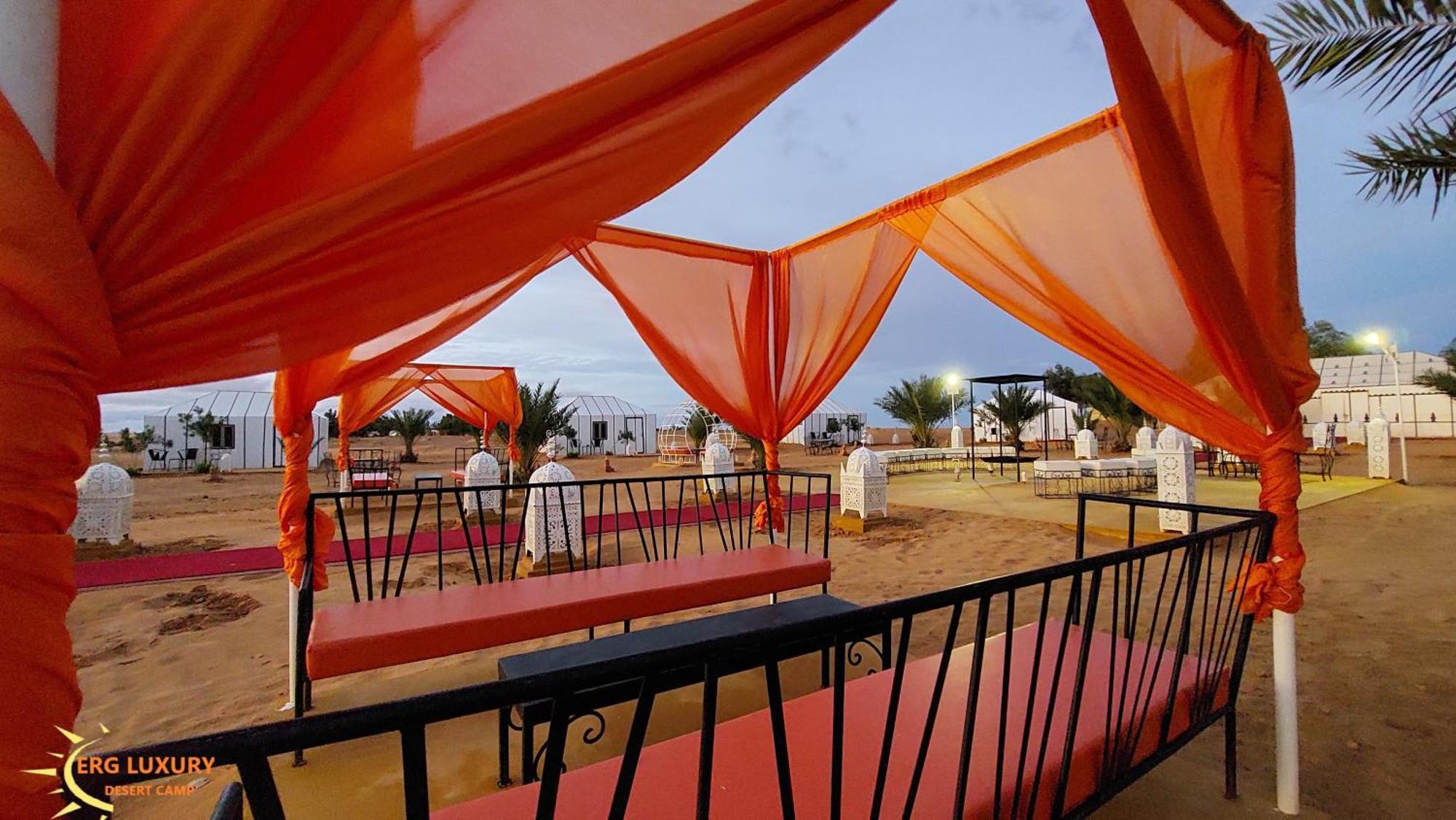 Dounia Luxury Camp Hotel Мерцуга Екстериор снимка